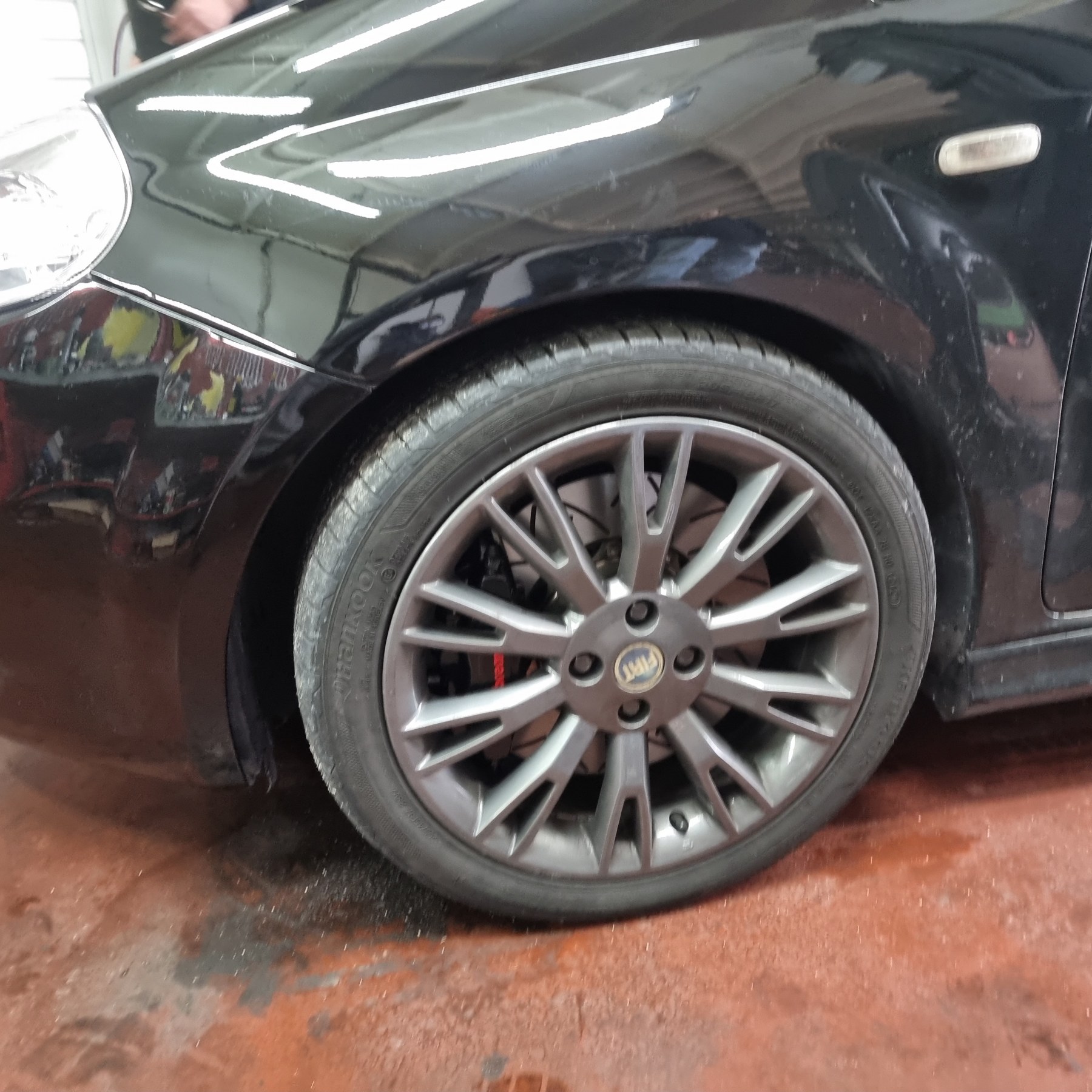 HyperBrake Motorsport Front 4pot Big Brake Kit without calipers for Fiat Grande Punto/Punto Evo/Punto for Brembo calipers from Alfa Romeo 159 TBi/Renault Megane RS and 2-Piece Full Floating Brake Rotors - Image 8